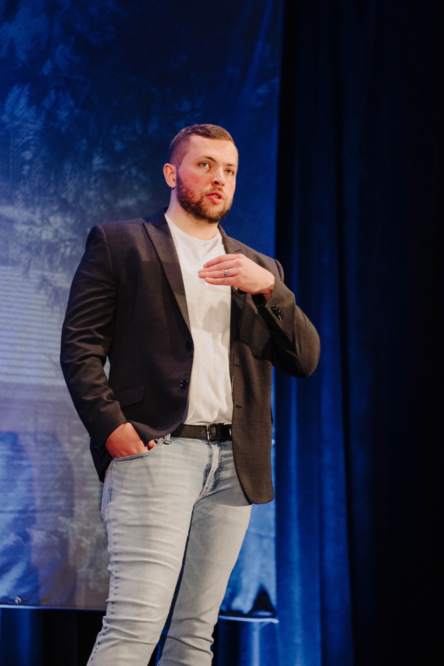 Ryan Bakke speaking at the STR Wealth Conference